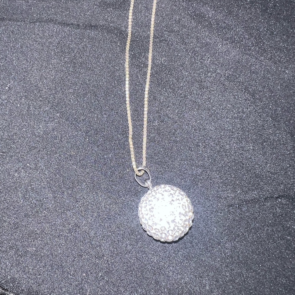 Elegant Silver Pendant Necklace